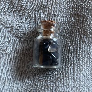 3/$18 Obsidian and clear quarts chip bottle